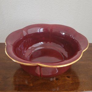 Haeger deep crimson red ceramic pottery bowl from 1976